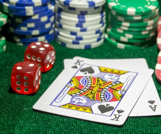 The Many Benefits of Playing Online Casino Games